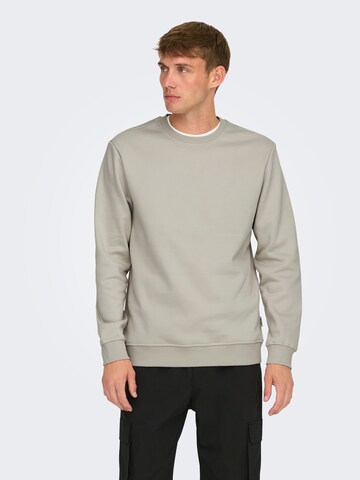 Only & Sons Sweatshirt 'CONNOR' in Grijs: voorkant
