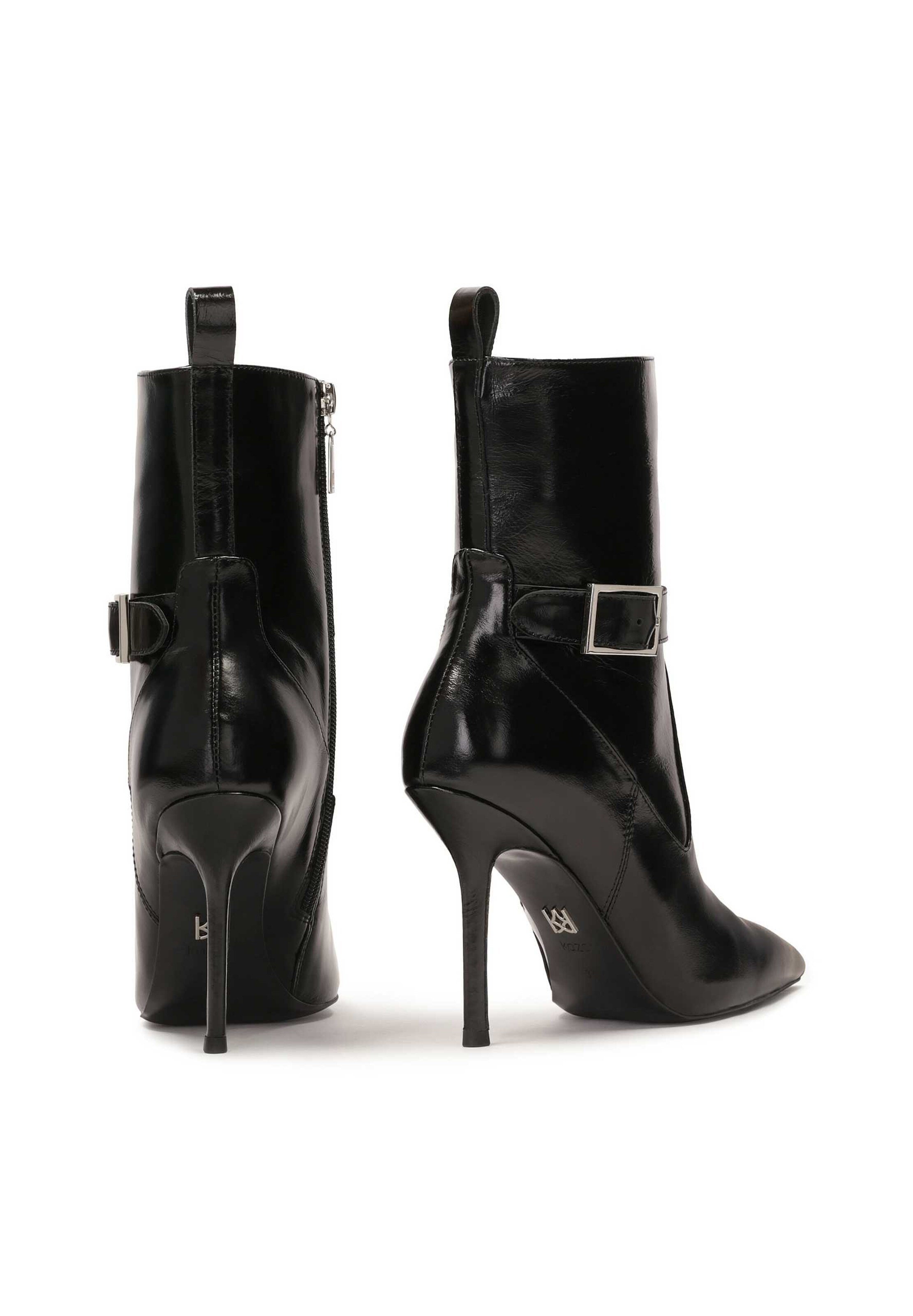 Kazar Къси ботуши в черно