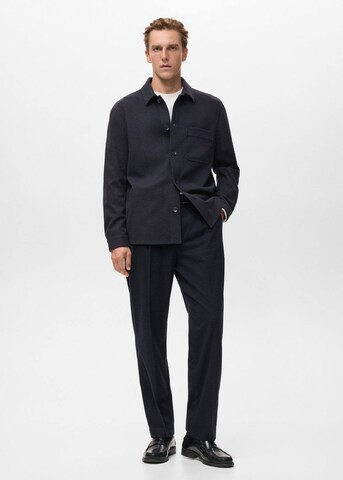 MANGO MAN Comfort Fit Übergangsjacke 'Alludia' in Blau