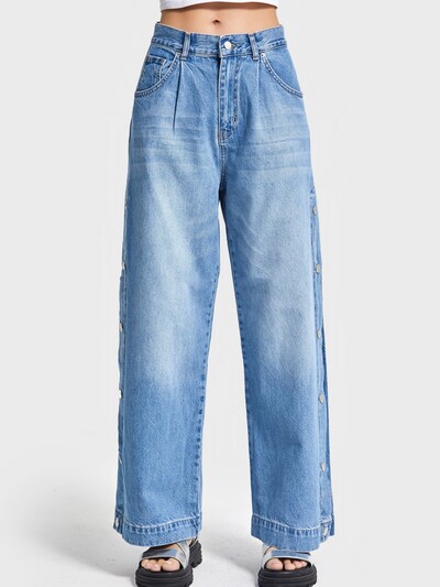 IT'S BASIC Jeans 'Relaxed' in de kleur Lichtblauw, Productweergave