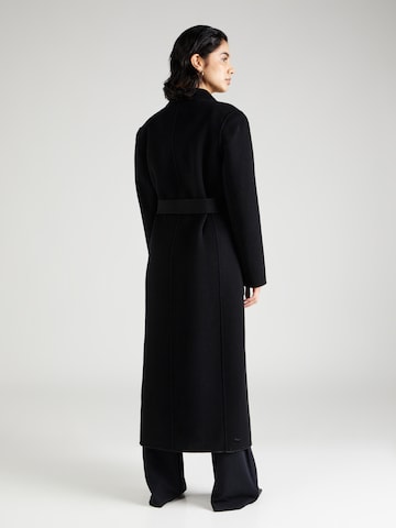 Palton de primăvară-toamnă de la Elisabetta Franchi pe negru