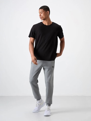 Tommy Life Regular Jogginghose in Grau