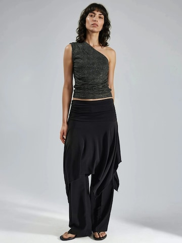 Top di Busem in nero