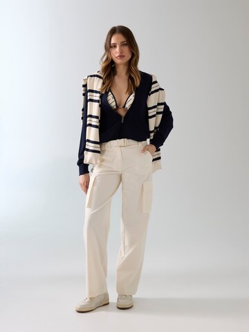 GUESS Regular Cargo Pants in White