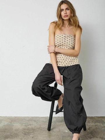 Top 'Deddi' di co'couture in beige: frontale