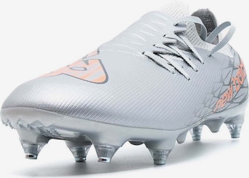 Chaussure de foot 'Furon V7' new balance en argent : devant