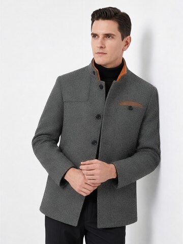 ALLTHEMEN Winter Coat 'Farbkante' in Grey