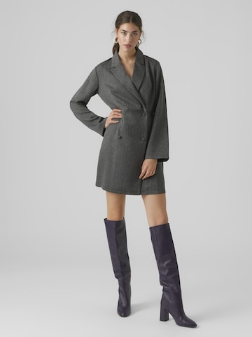 VERO MODA Kleid in Grau