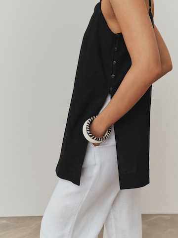 juoda Next Palaidinė be rankovių