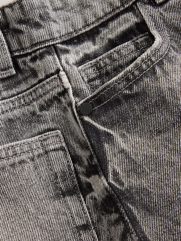 Next Regular Shorts in Grau