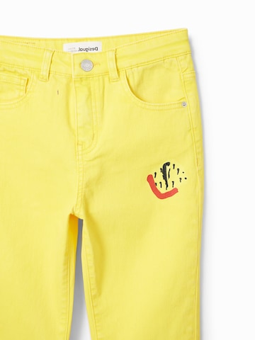 Coupe slim Jean 'Maria' Desigual en jaune