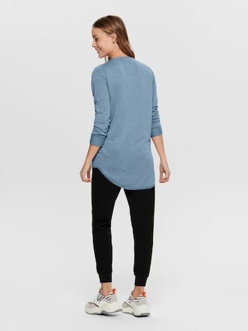 Only Petite Pullover 'Mila' in Blau