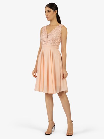 Robe de cocktail APART en rose : devant