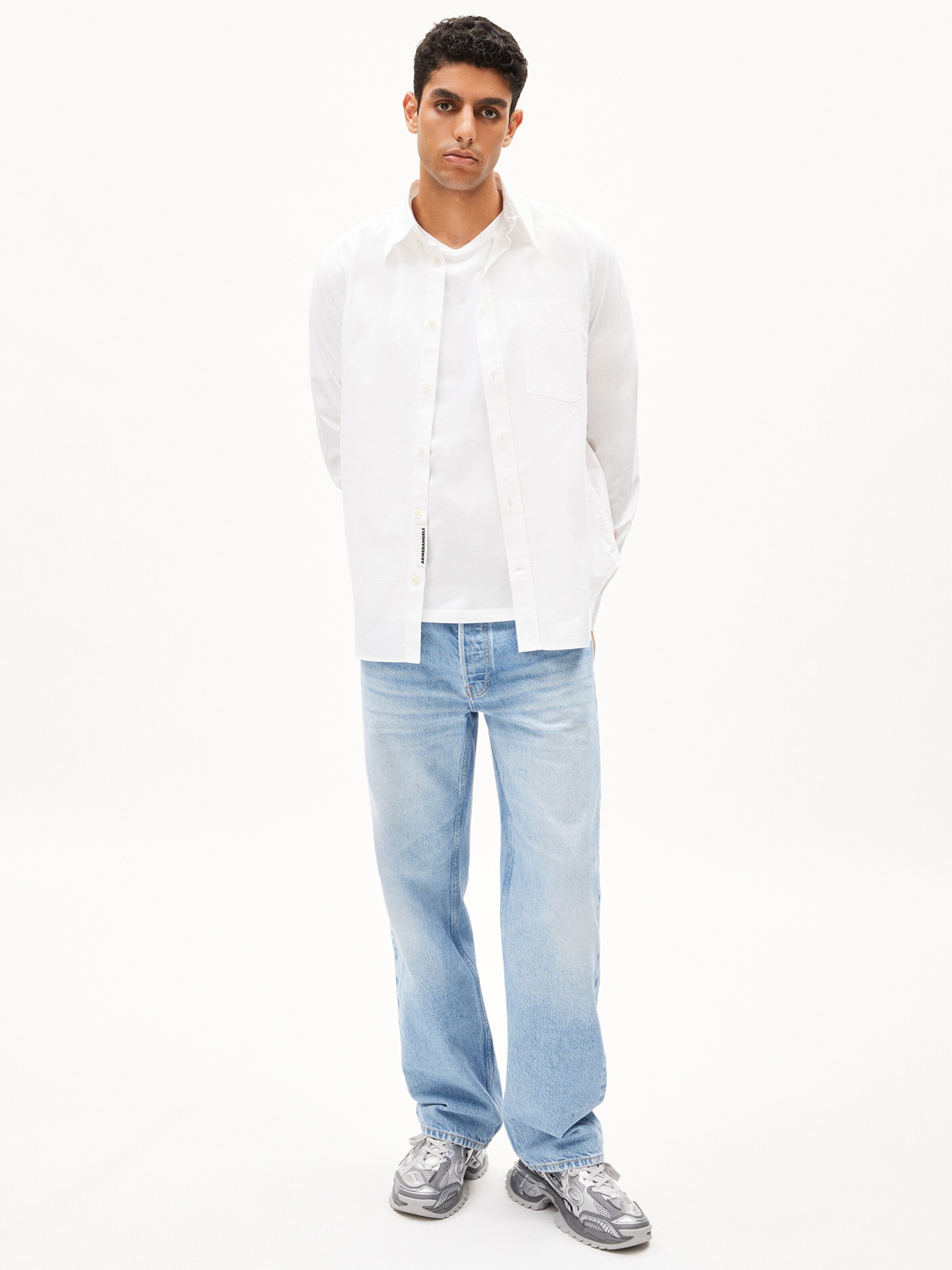 Fit confort Chemise ARMEDANGELS en blanc