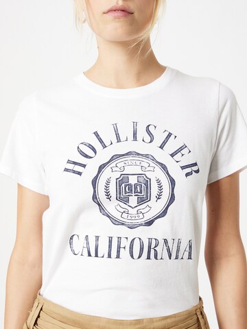 HOLLISTER Μπλουζάκι σε λευκό