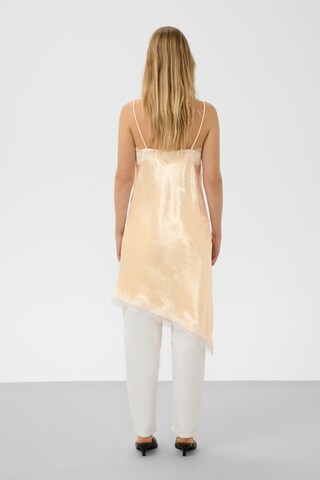 SOAKED IN LUXURY Jurk 'Lrianne' in Geel