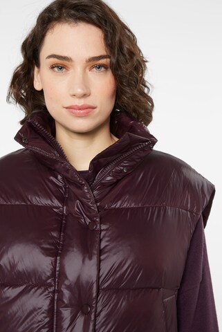 SENSES.THE LABEL Vest in Red
