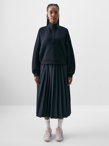 Sweat de sport NIKE en noir : devant