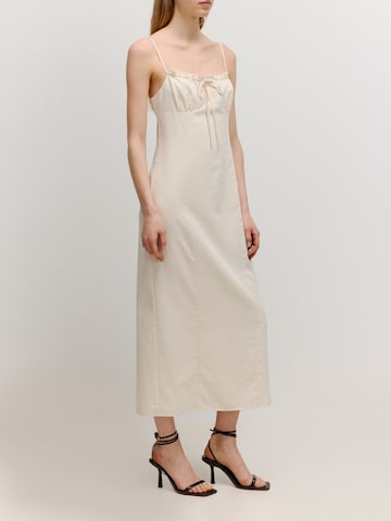EDITED Sukienka 'Sadie' w kolorze biały: przód