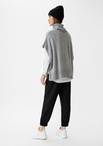 comma casual identity Cape in Grey: back