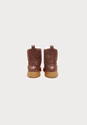 ADIDAS ORIGINALS Snowboots 'Campus 00s' in Braun
