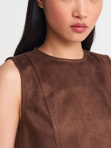 Dilvin Dress in Brown