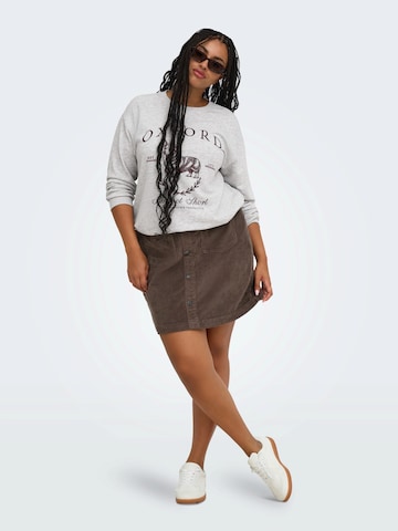 ONLY Carmakoma - Sudadera 'CARAMELIA' en gris
