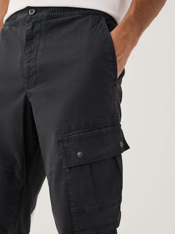 Next Štandardný strih Kapsáče - Čierna