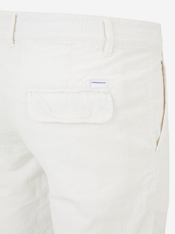 Regular Pantalon chino Lindbergh en blanc