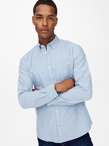 Coupe regular Chemise 'Neil' Only & Sons en bleu