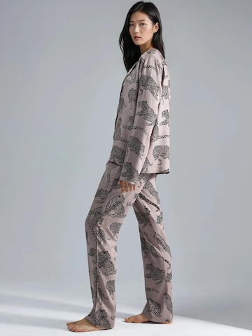 Pigiama di Hiccup in beige