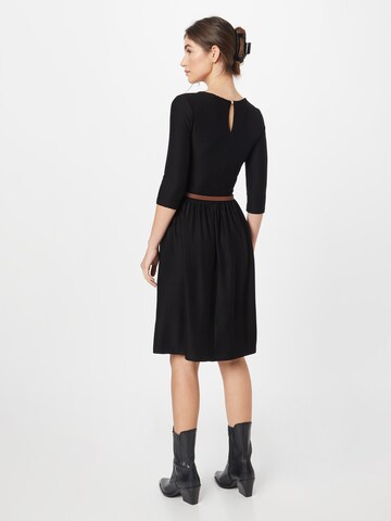 Robe 'Jessie' ABOUT YOU en noir