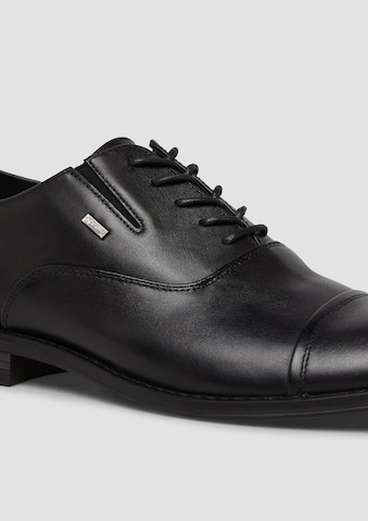 Chaussure à lacets s.Oliver en noir