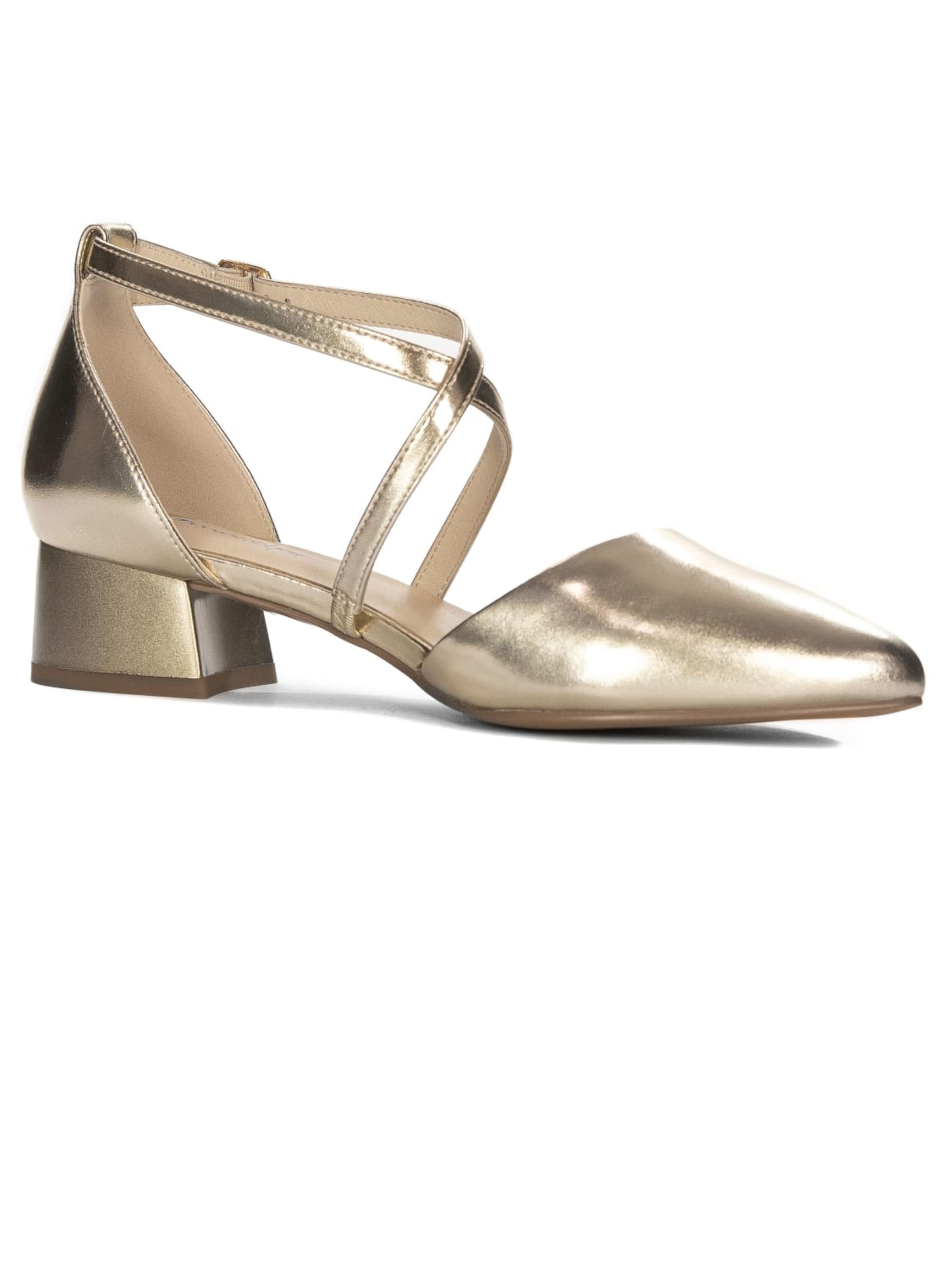 Maciejka Sandals in Gold