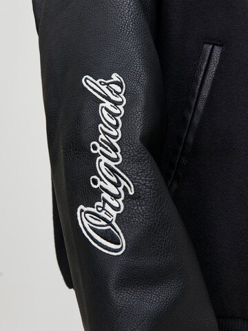 JACK & JONES Overgangsjakke 'Varsity' i sort