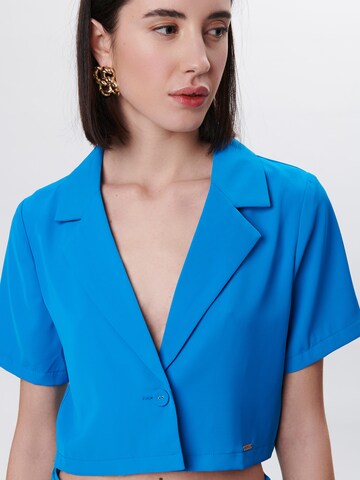 Blazer di Influencer in blu