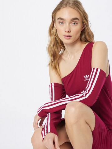 ADIDAS ORIGINALS - Vestido 'Centre Stage Cutout' en rojo