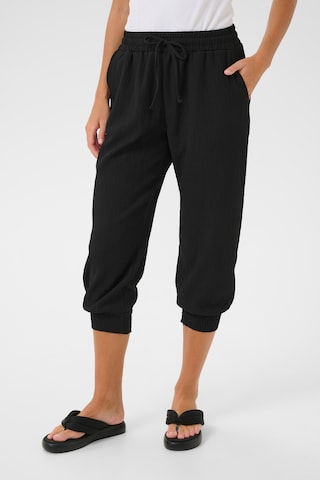 Kaffe - Tapered Calças 'KAKatrine' em preto: frente