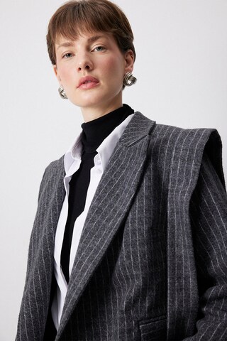 Veste mi-saison Touche Prive en gris