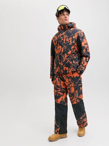 regular Pantaloni per outdoor 'JJAW25' di JACK & JONES in nero