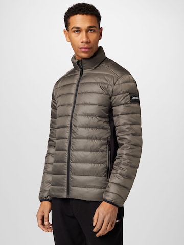 Calvin Klein Jacke in Grau: Vorderseite