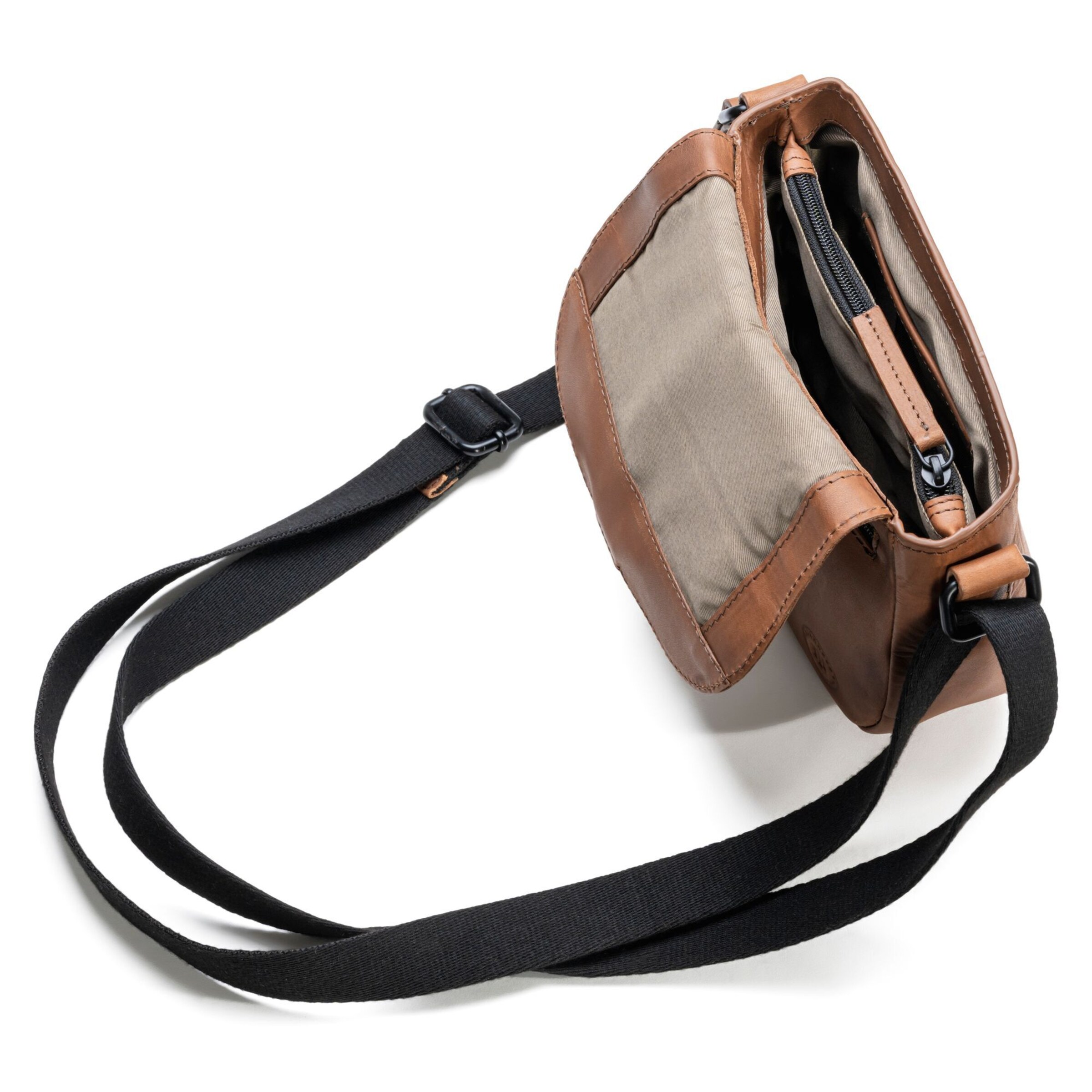 Farmhood Schoudertas in Bruin