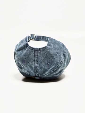Bershka Czapka z daszkiem 'BROOKLYN' w kolorze niebieski
