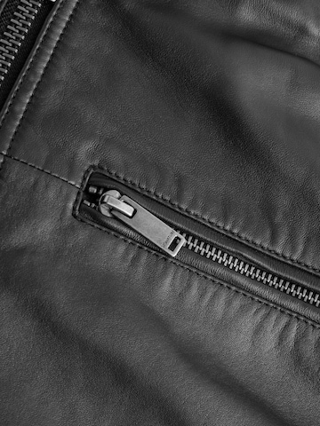 Geacă de primăvară-toamnă de la Next pe negru