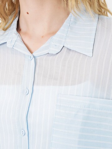 Bigdart Blouse in Blue