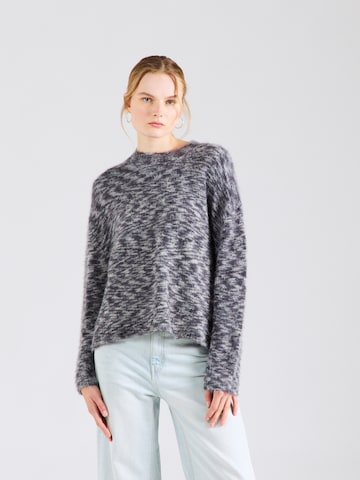 Pull-over iets frans en bleu : devant