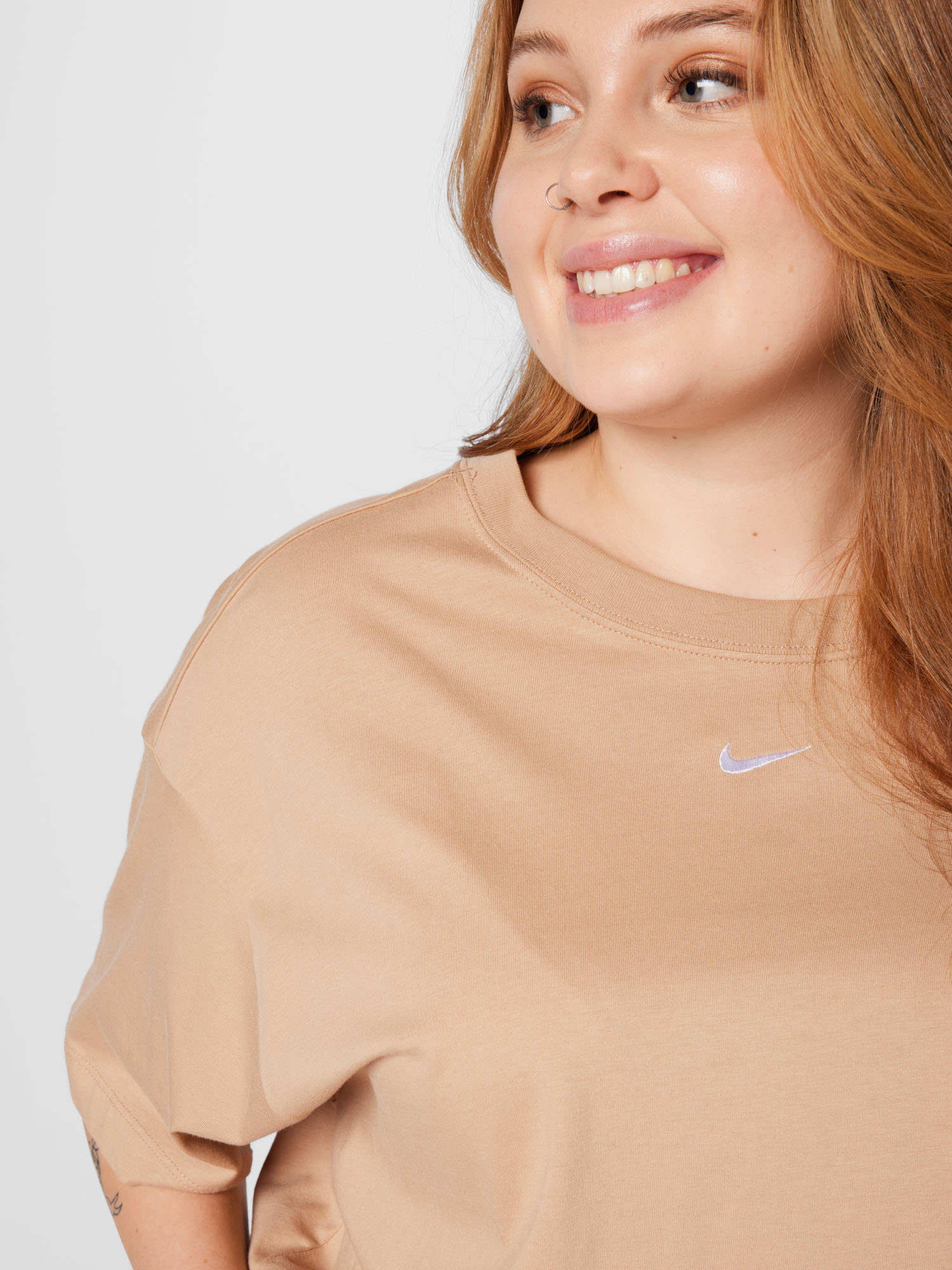 Nike Sportswear Shirt in Camel 