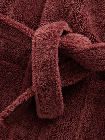 Next - Albornoz en rojo