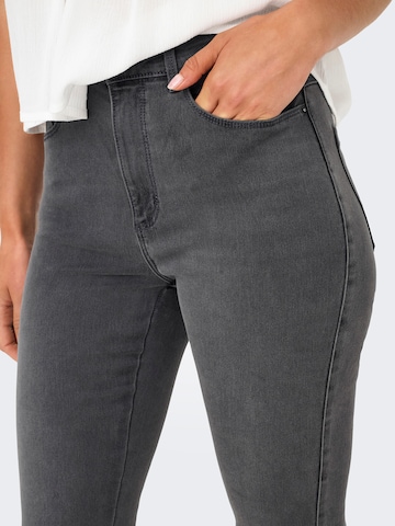 Skinny Jeans 'ONLRAY' di ONLY in grigio