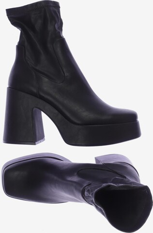 Pull&Bear Dress Boots in 41 in Black: front